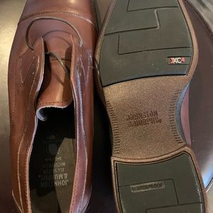 Men’s dress shoes